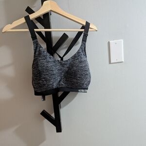 Victoria Secret size 38 D sport bra